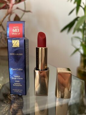 Estée Lauder Pure Color Matte in Speak Up